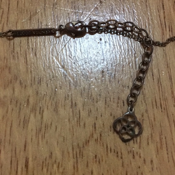 Gold Kendra Scott Necklace - Picture 3 of 3